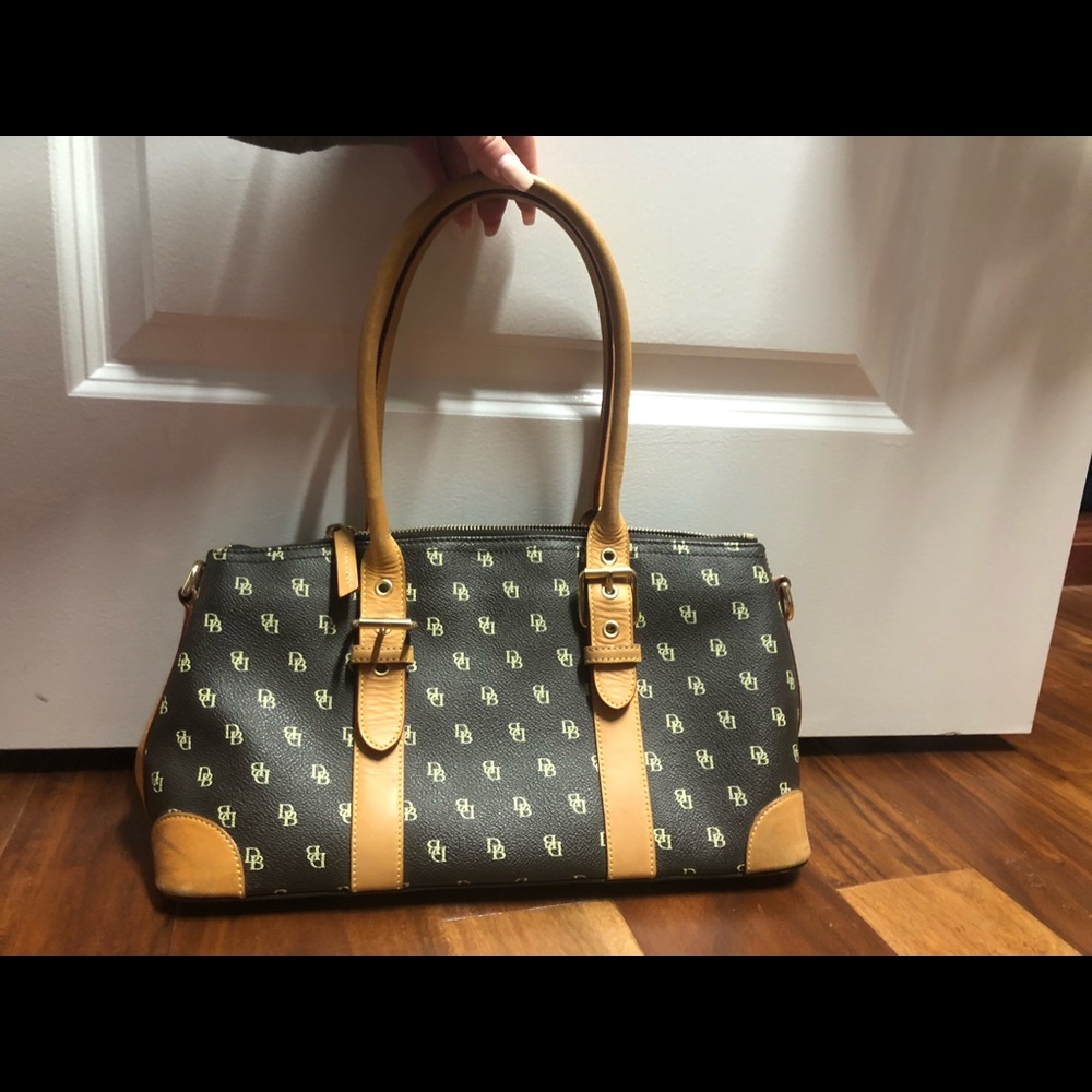 Dooney & Bourke satchel bag